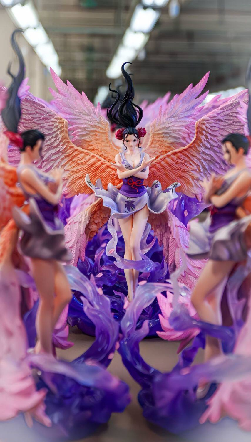 One Piece Nico Robin Six-Winged Angel GK Statue – Anime Bishoujo Collectible - Image 4