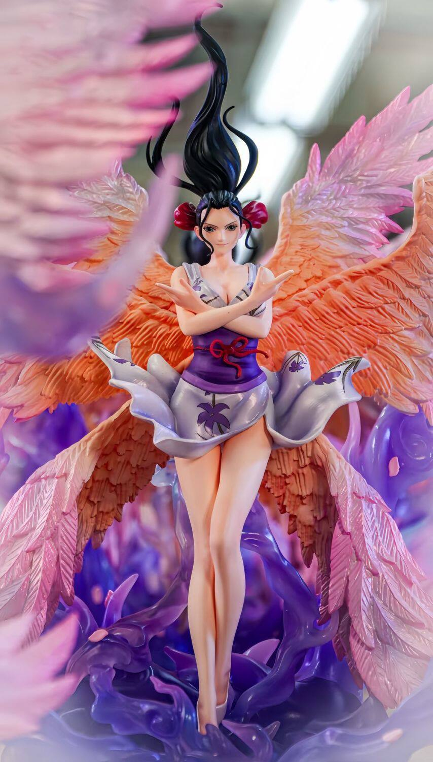 One Piece Nico Robin Six-Winged Angel GK Statue – Anime Bishoujo Collectible - Image 3