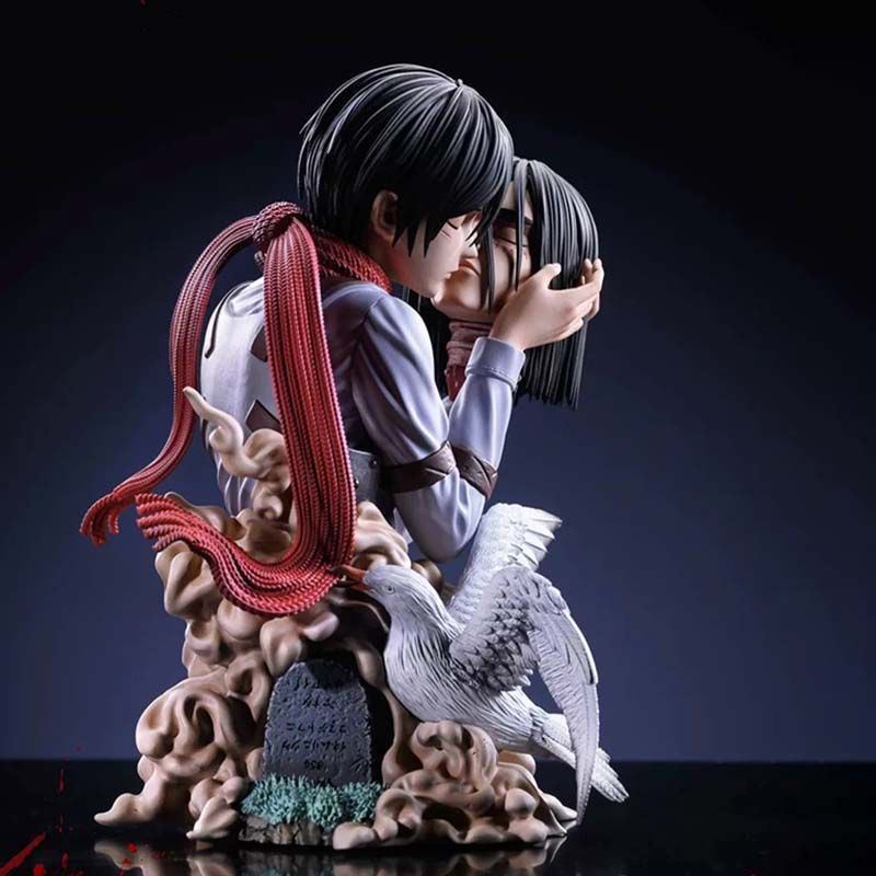 Attack on Titan - Mikasa Ackerman (Kiss of Death Holding Head ) Statue - Image 4