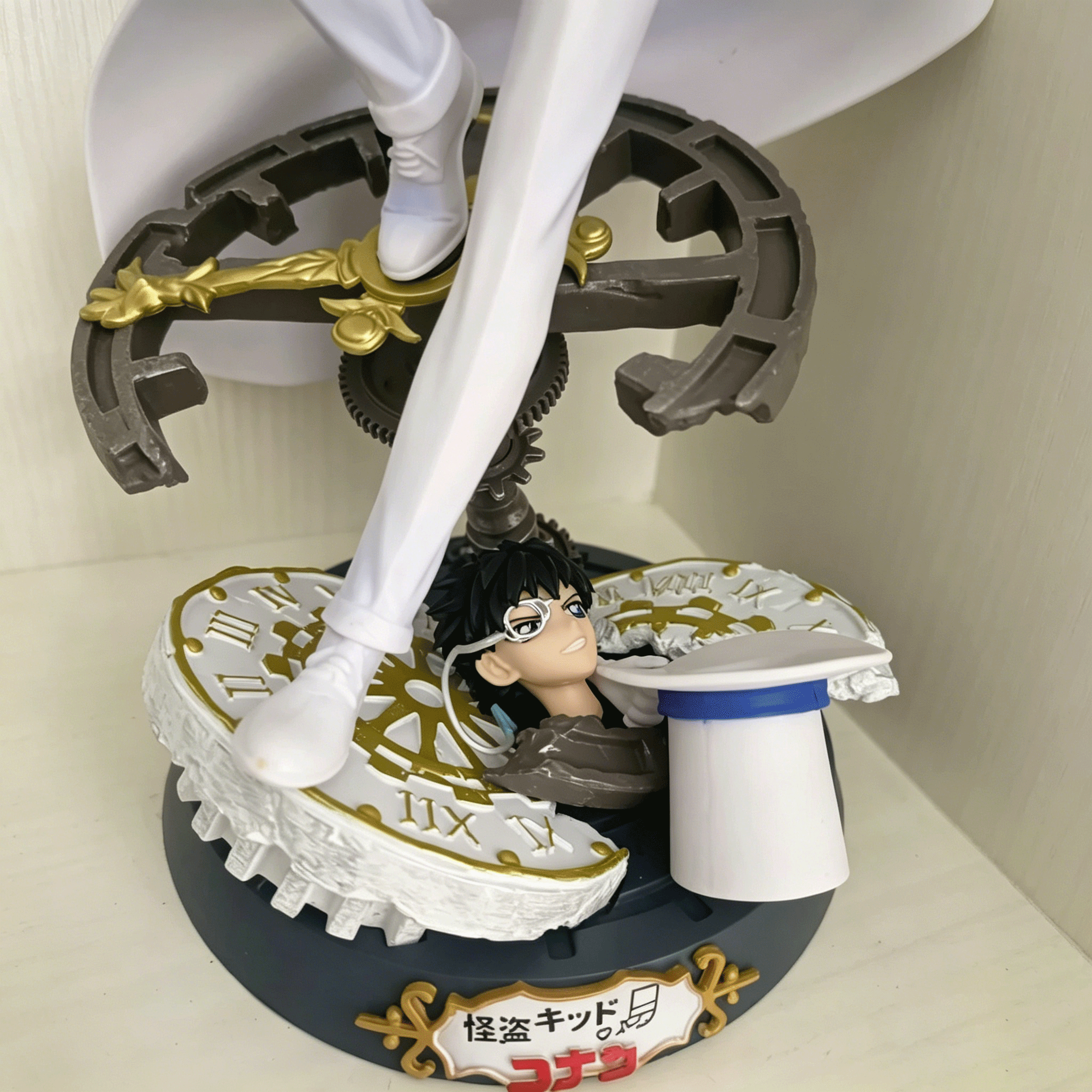 Case Closed - Kaito Kuroba/Kid the Phantom Thief (Dual Interchangeable Heads Version) Figure - Image 4