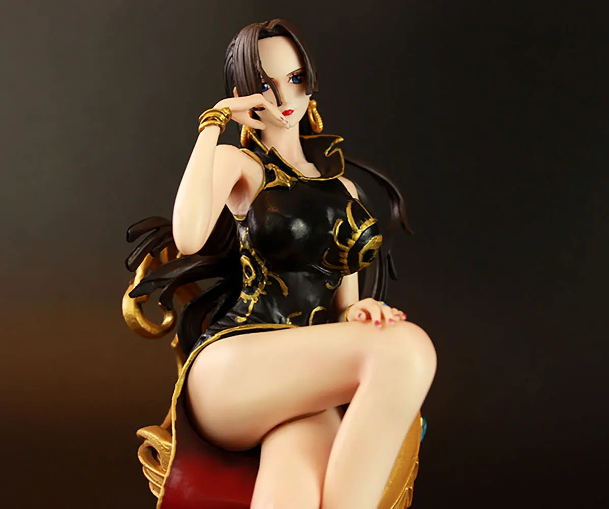 One Piece - Boa Hancock (Seated Black Dress Version) Figure - Image 2
