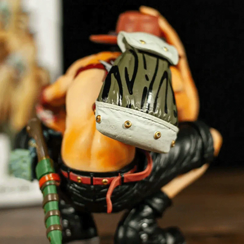 One Piece - Portgas D. Ace (Kneeling with Backpack Version) Figure - Image 3