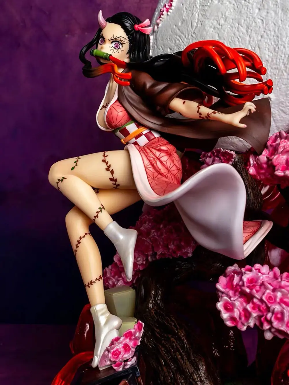 Demon Slayer: Kimetsu no Yaiba - Nezuko Kamado (Exploding Blood Version) Figure - Image 4