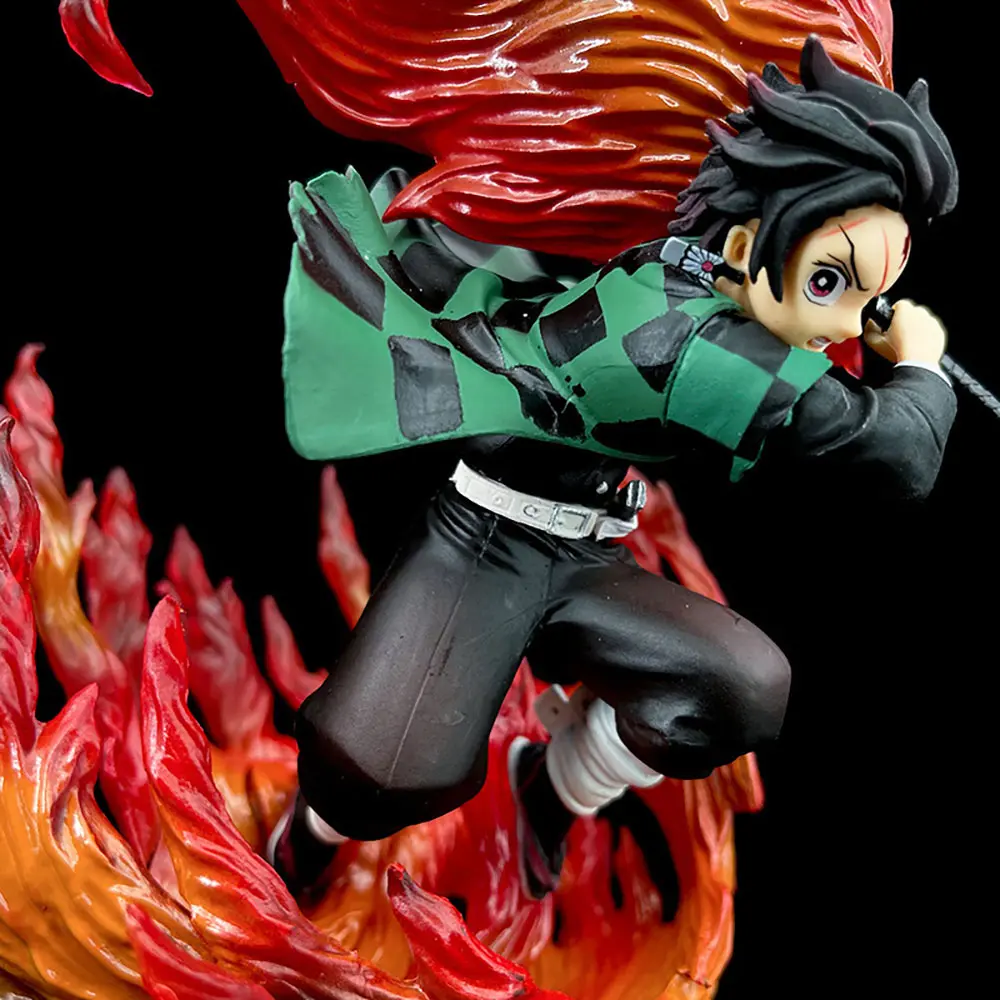 Demon Slayer - Tanjiro Kamado (Flame Breathing) Figure - Image 2