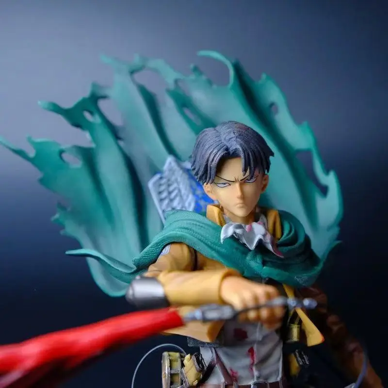 Attack on Titan - Levi Ackermann (Dual Head Sculpt Version) Statue - Image 4