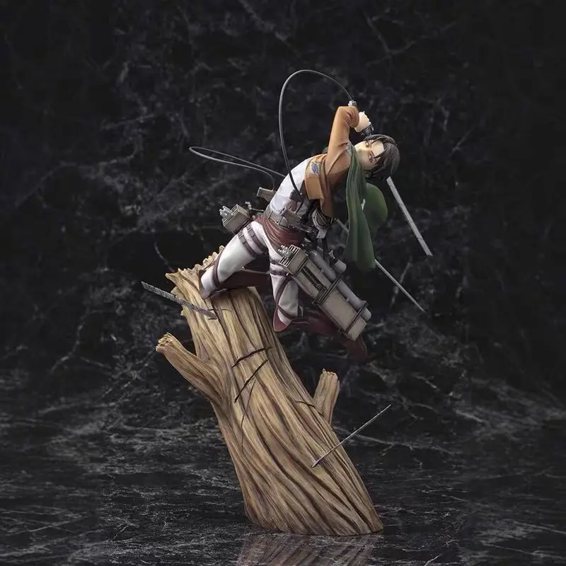 Attack on Titan - Levi Ackermann (Tree Stump Base Version) Figure