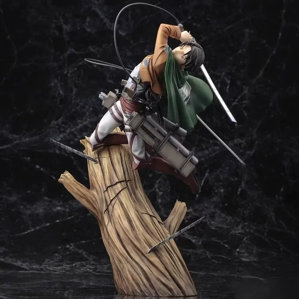 Attack on Titan - Levi Ackermann (Tree Stump Base Version) Figure - Image 3