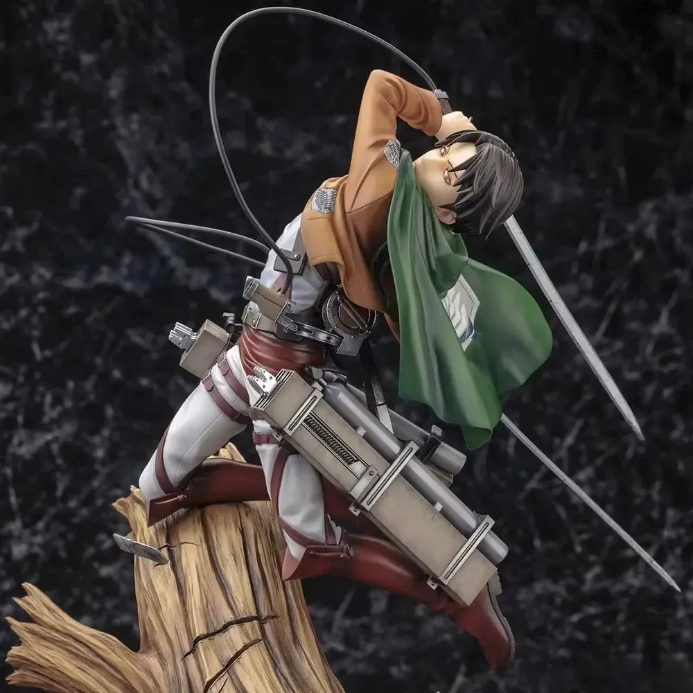 Attack on Titan - Levi Ackermann (Tree Stump Base Version) Figure - Image 2