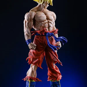 Dragon Ball Z – Goku (Battle Damaged Looking Back Version) Statue