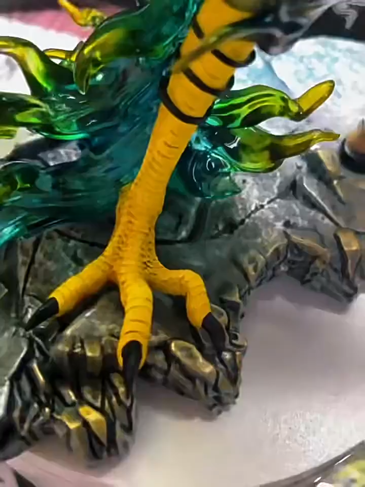 One Piece - Marco the Phoenix Statue - Image 4