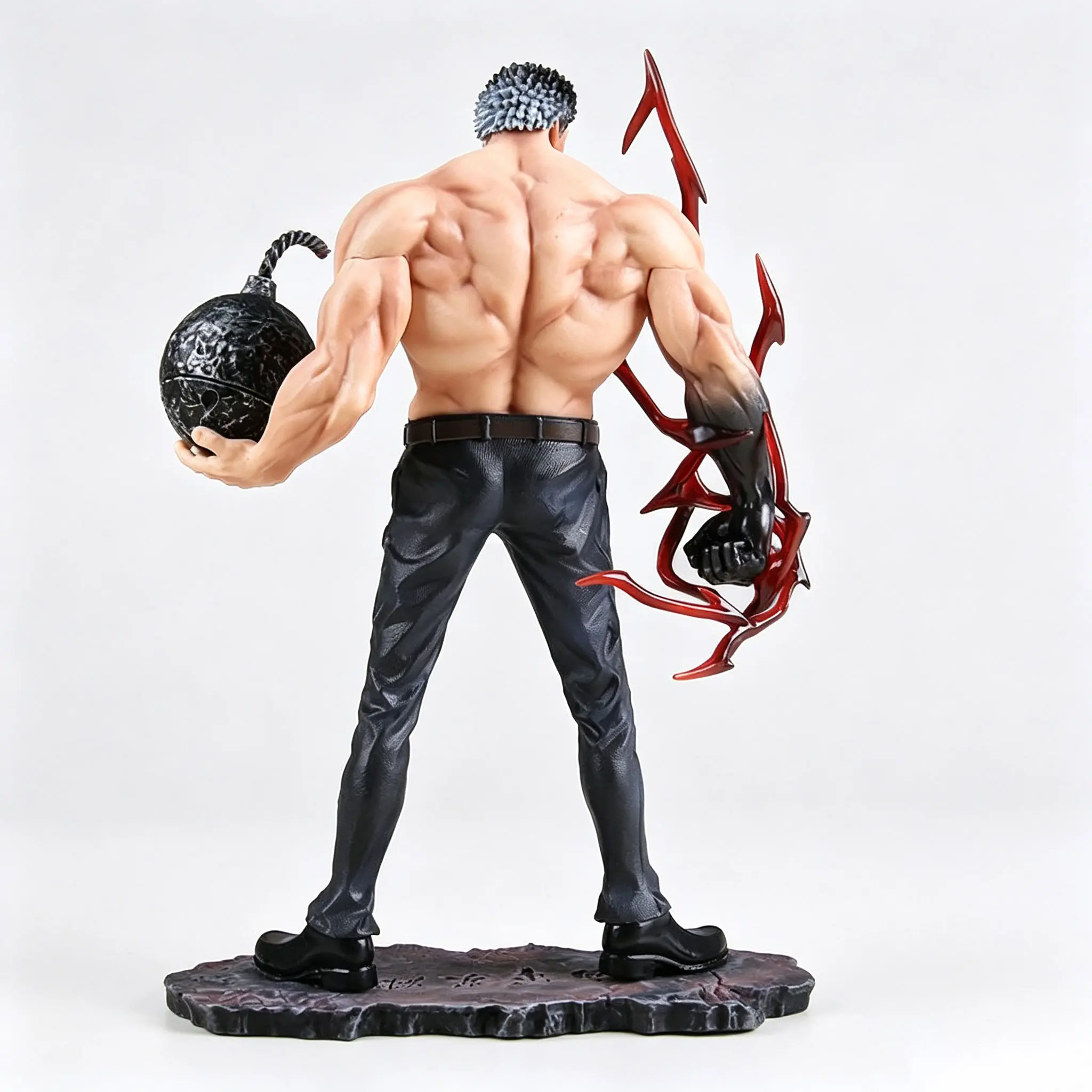 One Piece - Monkey D. Garp (Black Pants Iron Fist Version) Statue - Image 3