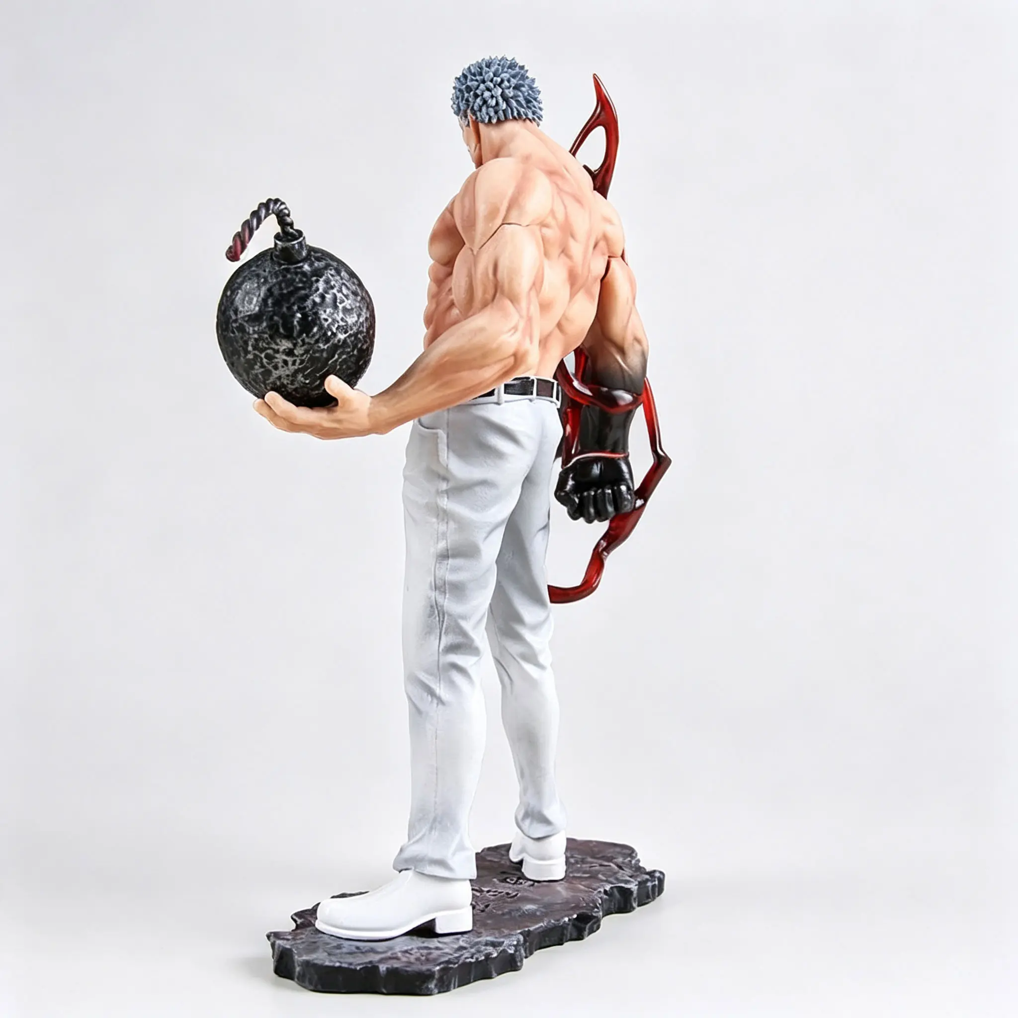 One Piece - Monkey D. Garp (White Pants Iron Fist Version) Statue - Image 5