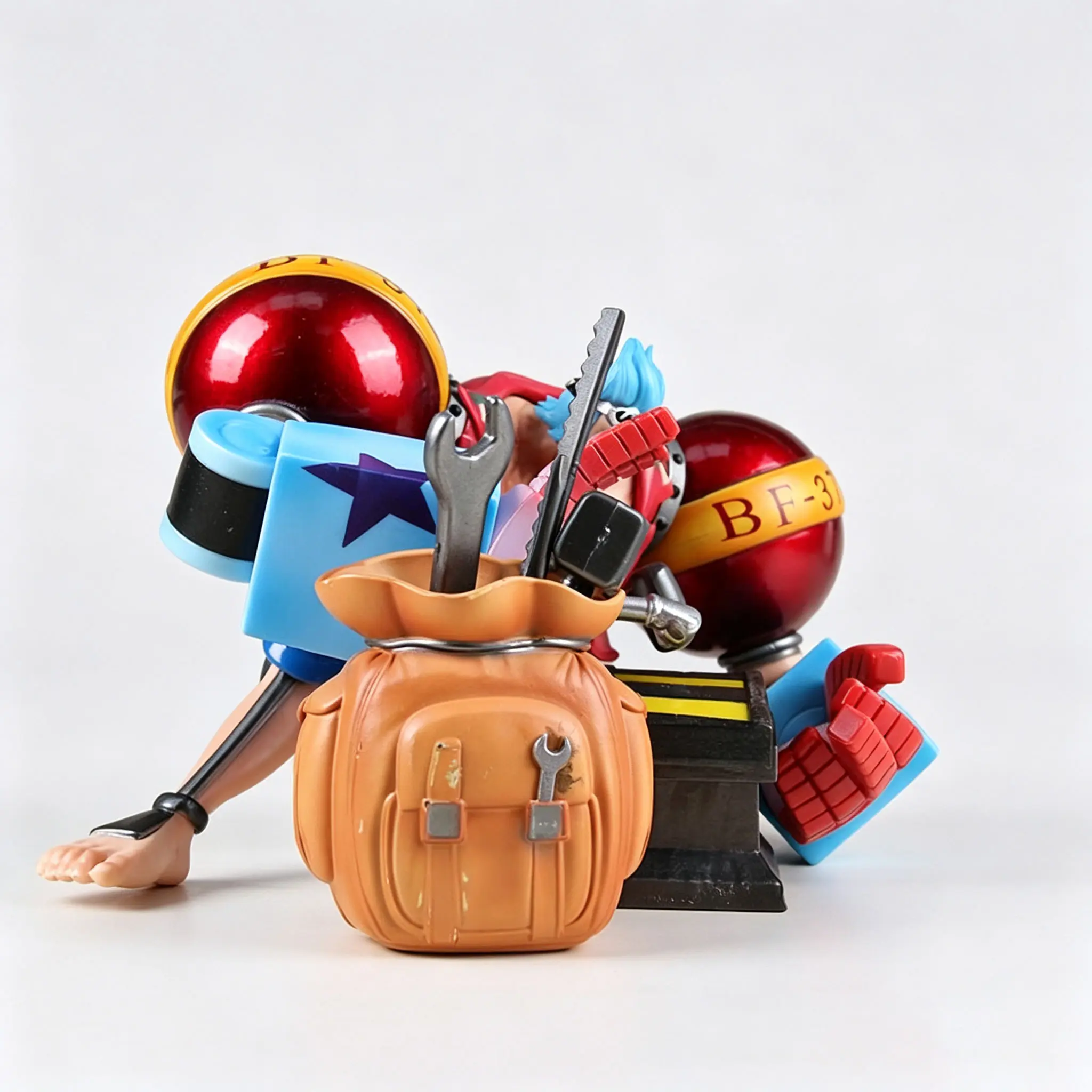 One Piece - Franky (Sitting Pose Version) Statue - Image 3