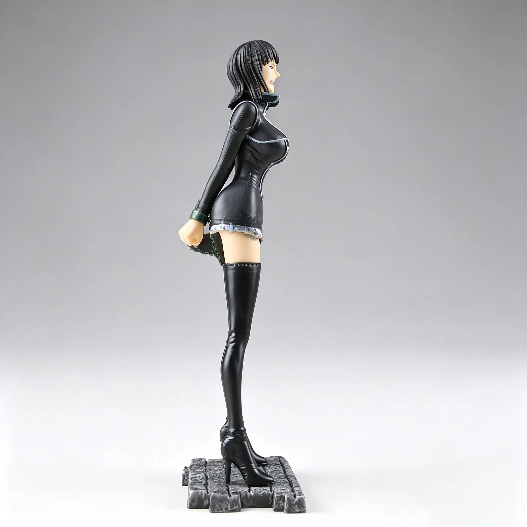 One Piece - Nico Robin (Enies Lobby Arc Version) Statue - Image 4