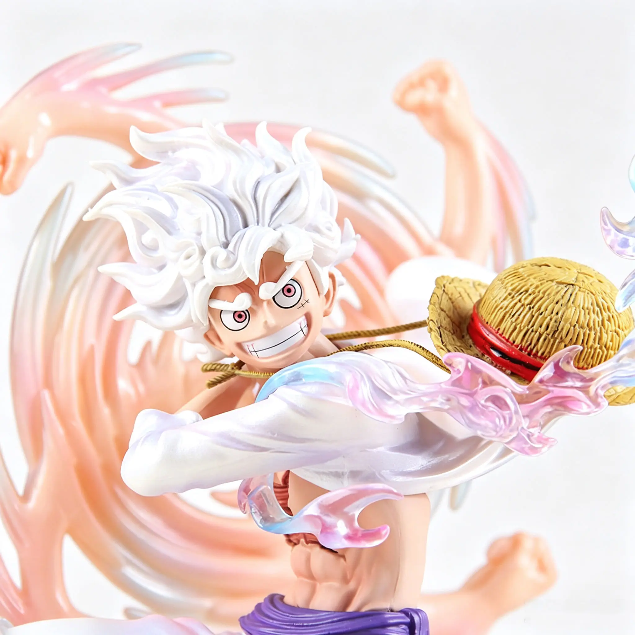 One Piece - Monkey D. Luffy (Gear 5th Stretching / Arm-Swinging Punch Version) Statue - Image 2