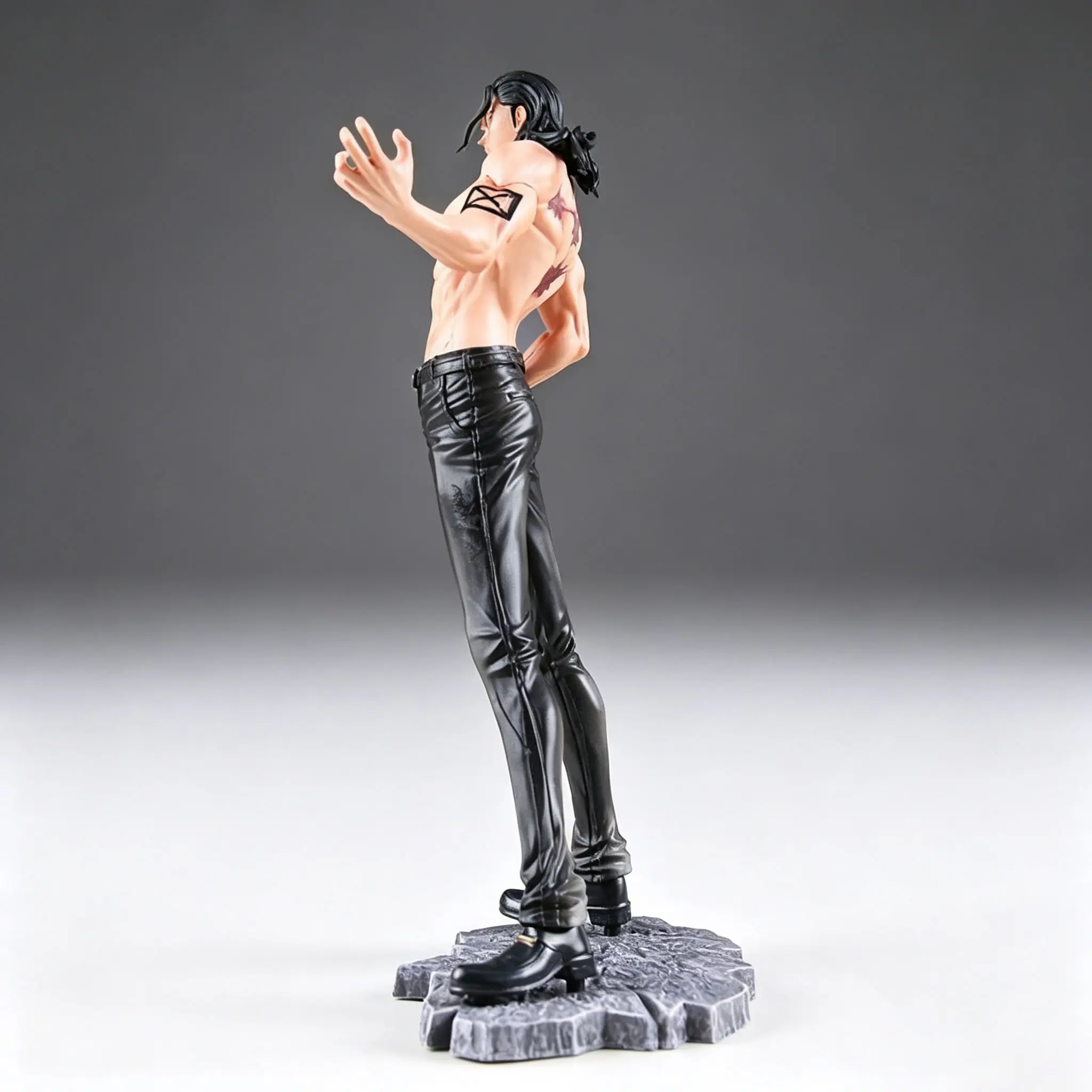 One Piece - Rob Lucci (Dragon Tiger / Awakened Form Version) Statue - Image 3