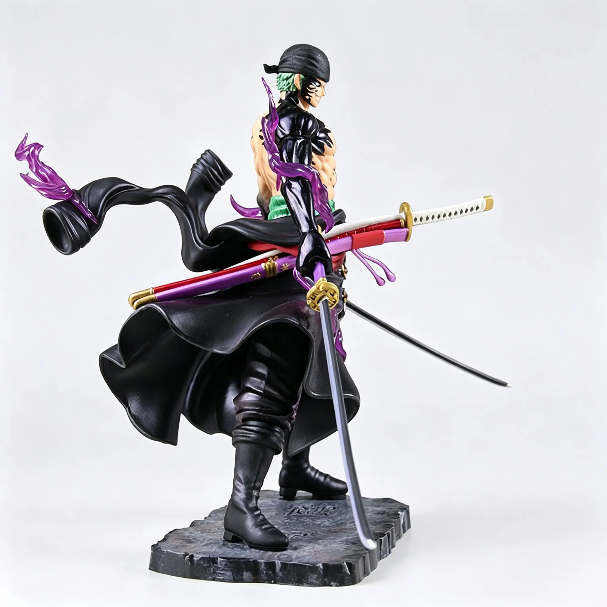 One Piece - Roronoa Zoro (Enma / King of Hell Version) Statue - Image 3