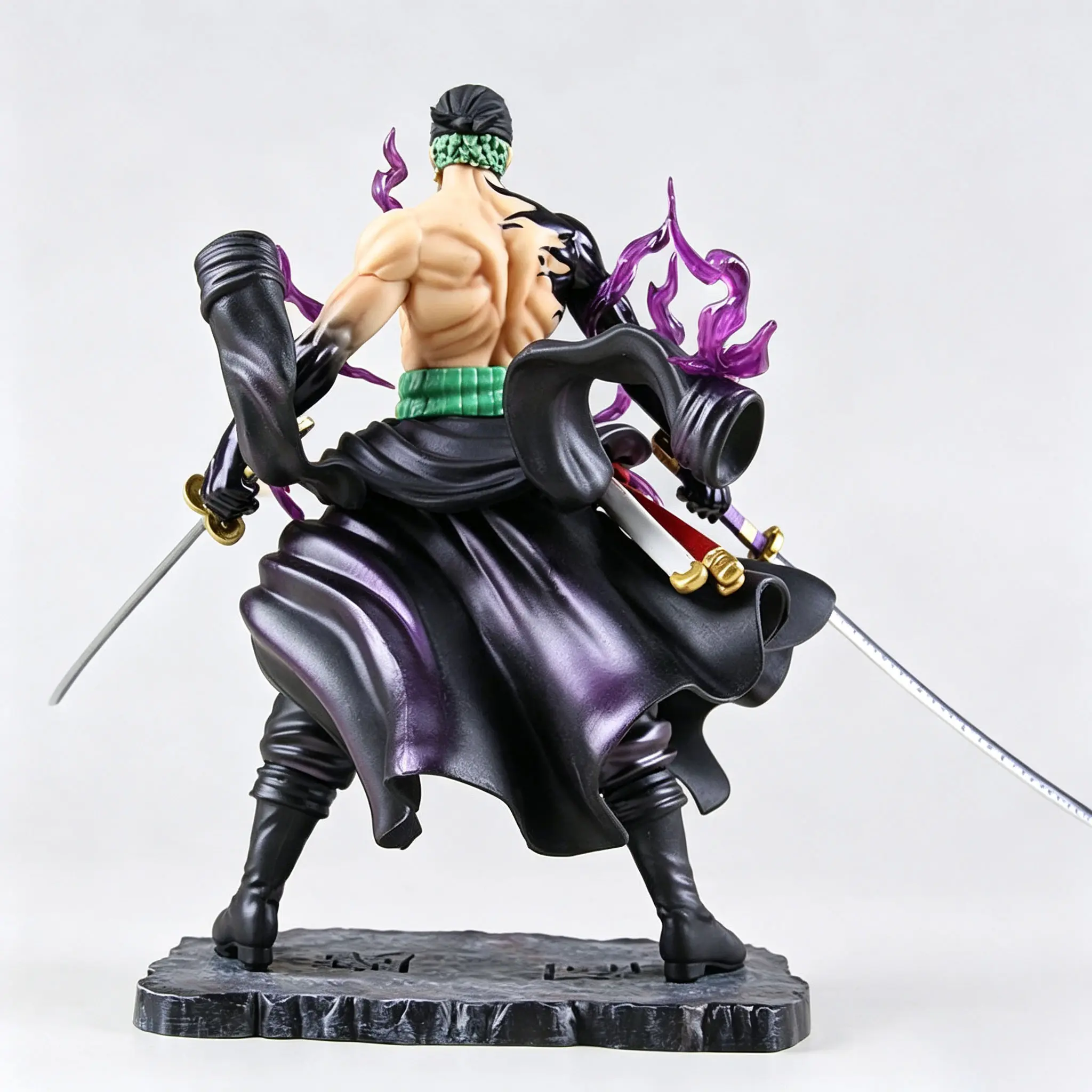 One Piece - Roronoa Zoro (Enma / King of Hell Version) Statue - Image 5