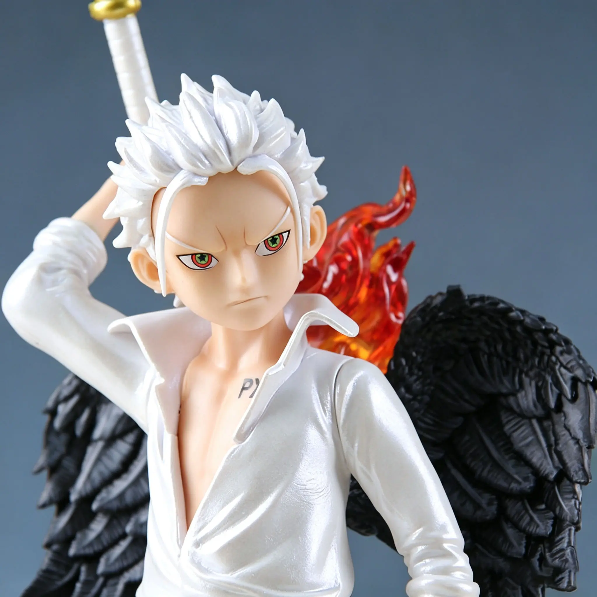 One Piece - Childhood Dracule Mihawk (Young Hawk Eyes Version) Statue - Image 2