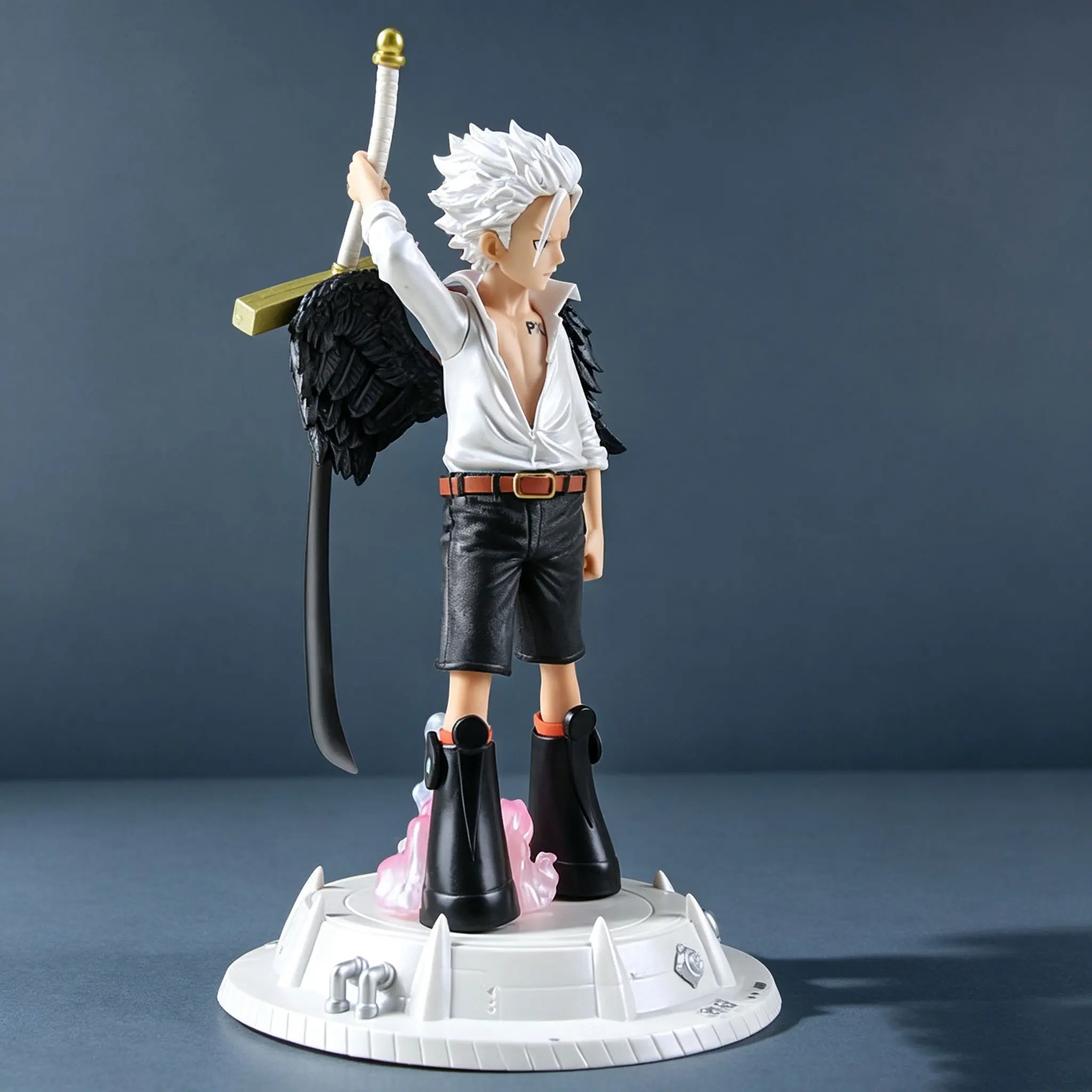 One Piece - Childhood Dracule Mihawk (Young Hawk Eyes Version) Statue - Image 4